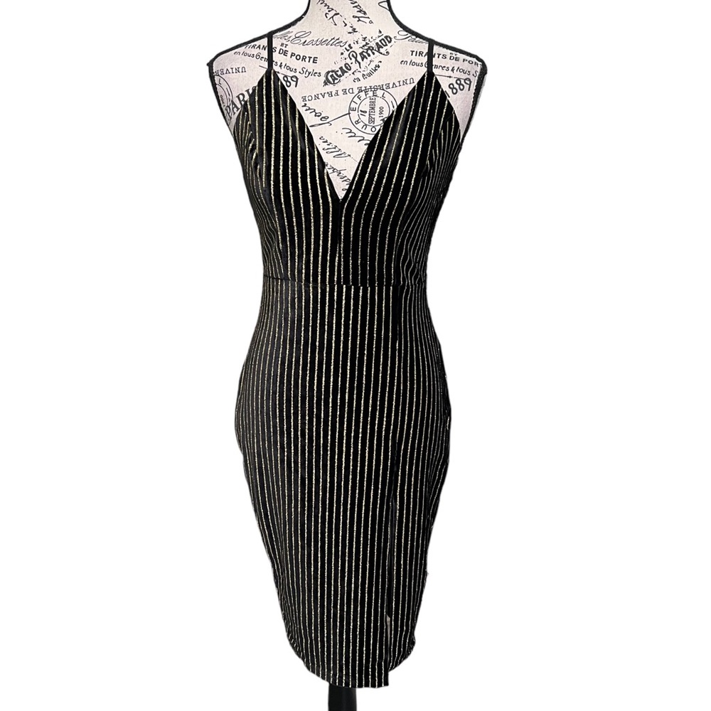 Akira Dress - Picture 3 of 10